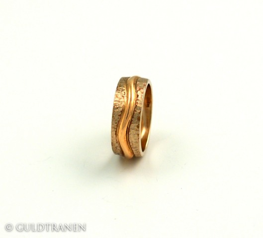 guldtranen  218